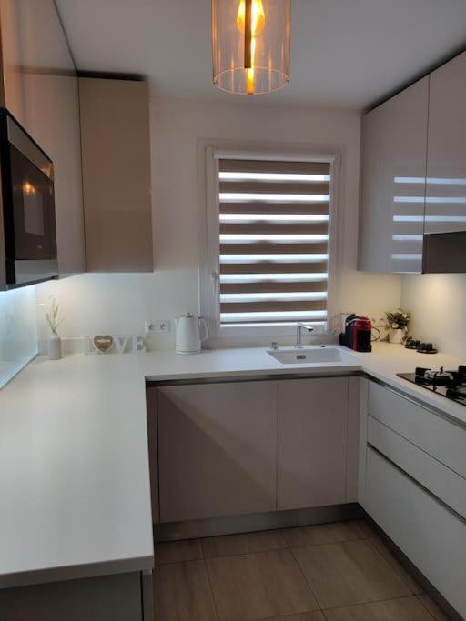 App 5 Pers, Parking, 3Mn Rer A, 40 Mn Du Centre De Paris, Cergy Le Haut Apartment Exterior foto