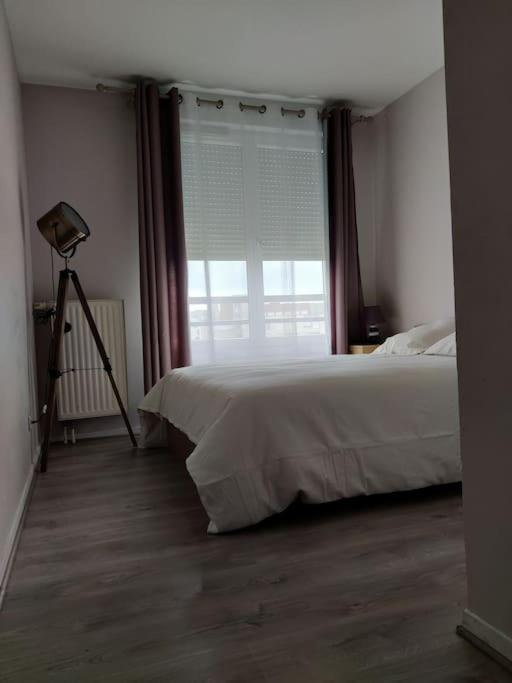 App 5 Pers, Parking, 3Mn Rer A, 40 Mn Du Centre De Paris, Cergy Le Haut Apartment Exterior foto