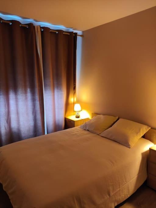 App 5 Pers, Parking, 3Mn Rer A, 40 Mn Du Centre De Paris, Cergy Le Haut Apartment Exterior foto